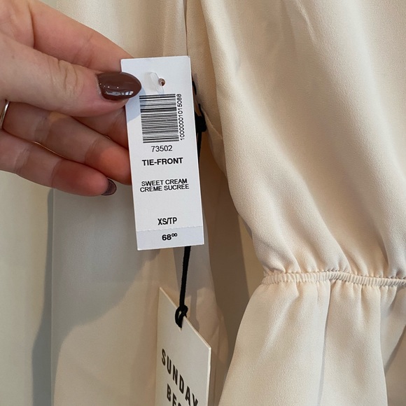 Aritzia Blouse - Picture 2 of 2